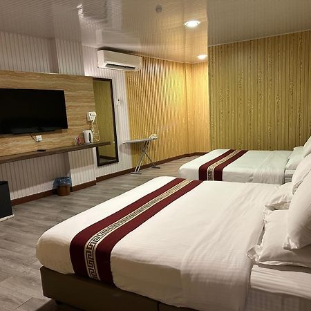 Ss Hotel เซเรมบัน ภายนอก รูปภาพ