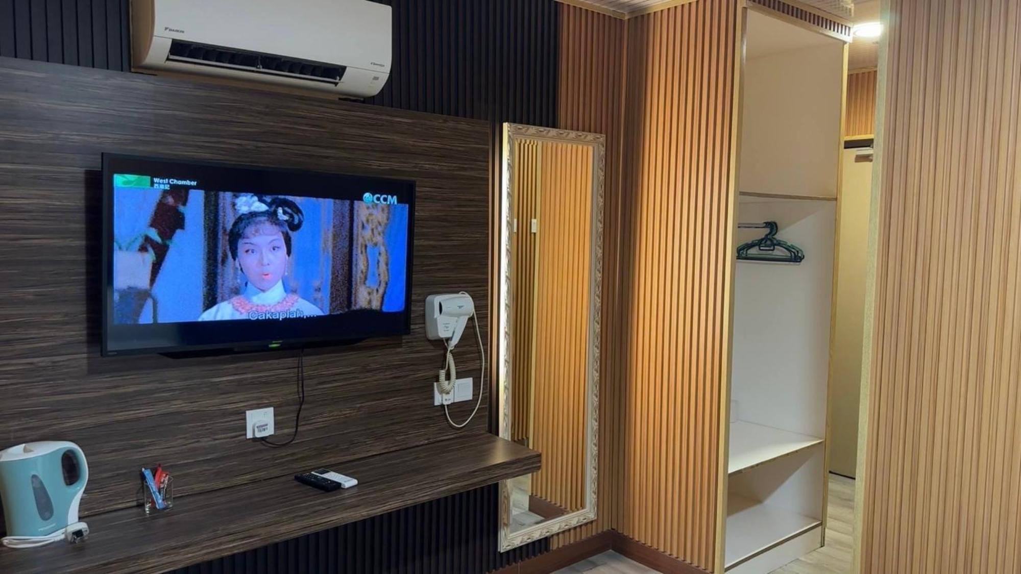 Ss Hotel เซเรมบัน ภายนอก รูปภาพ