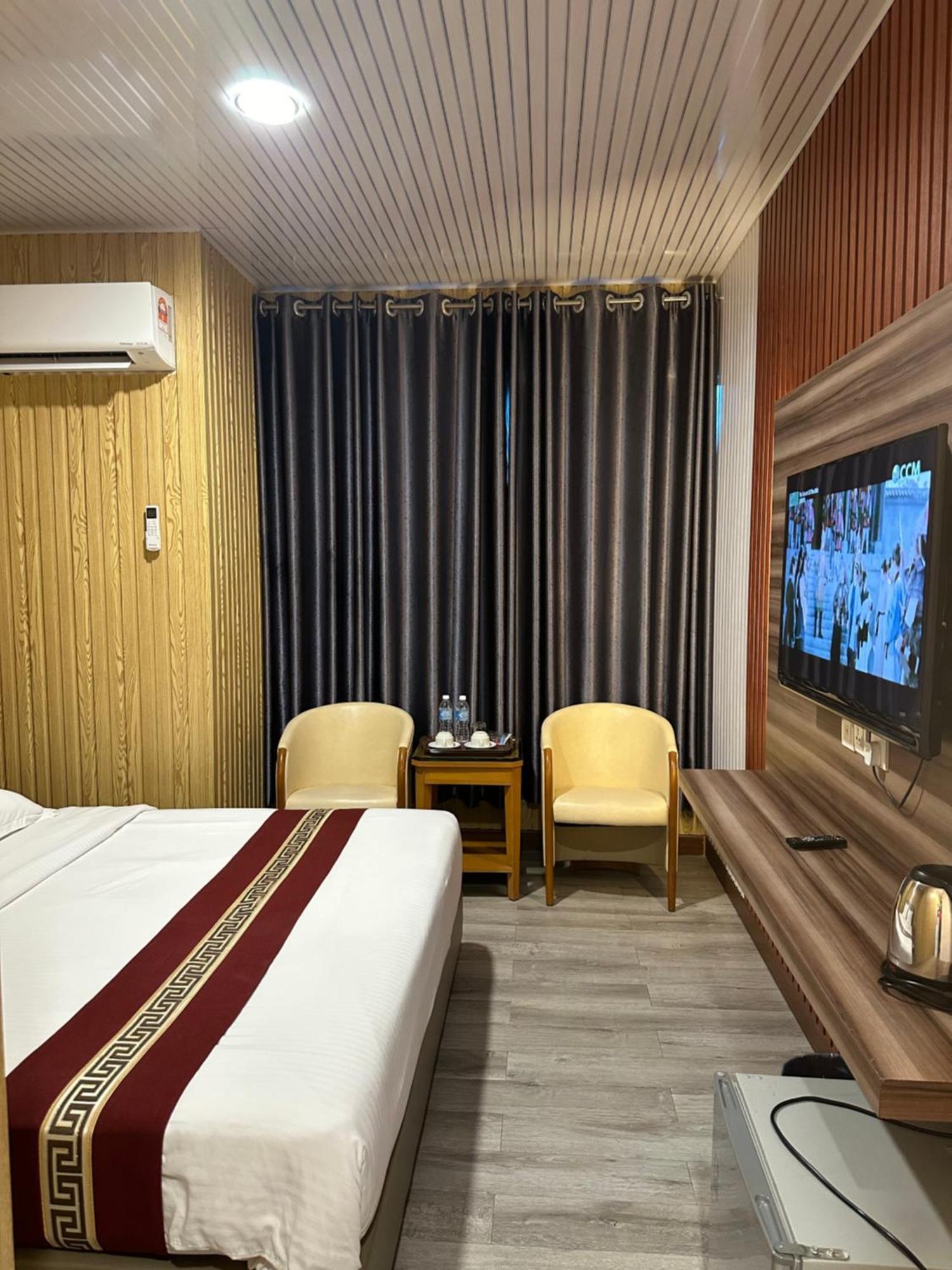 Ss Hotel เซเรมบัน ภายนอก รูปภาพ