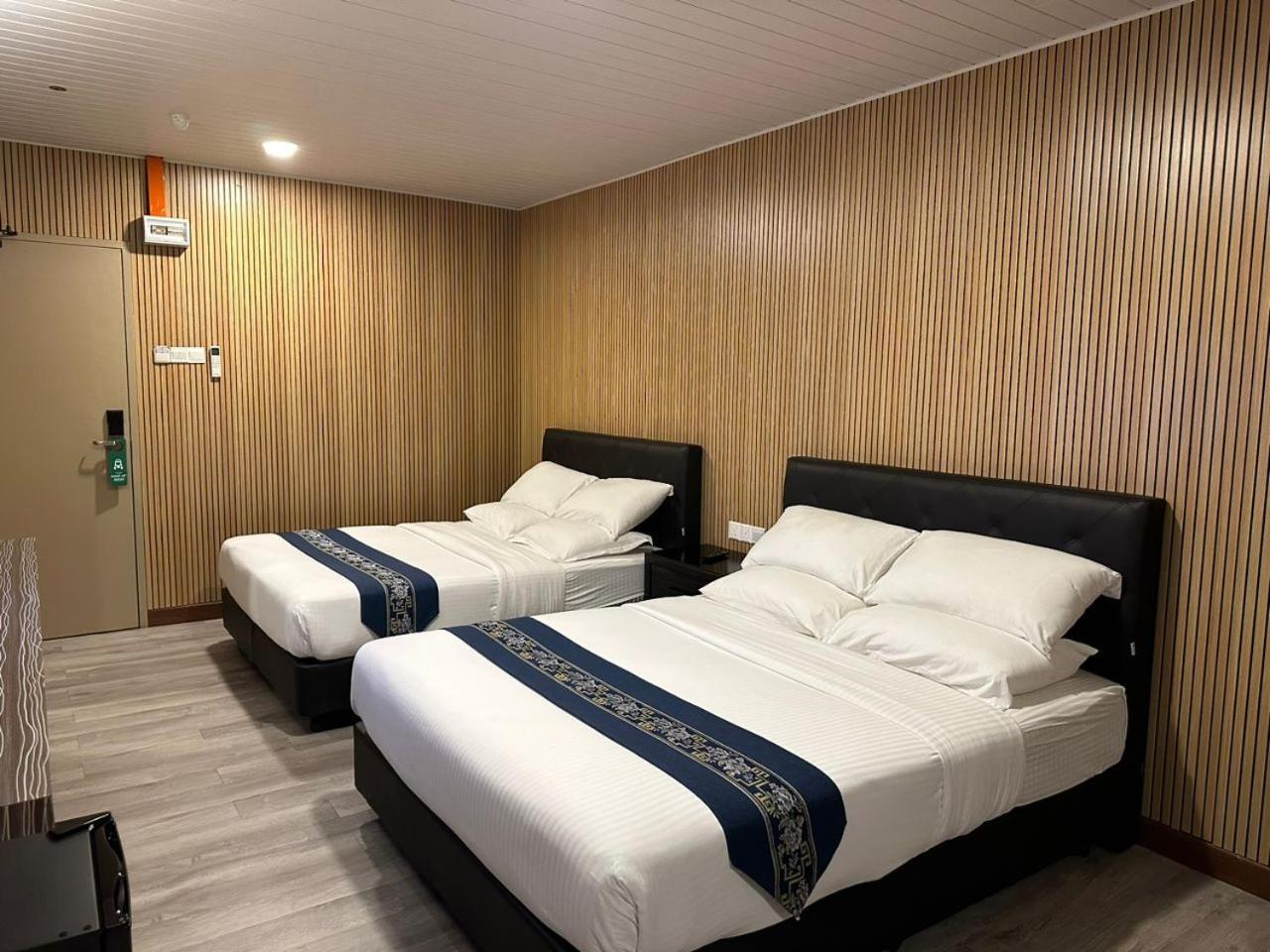 Ss Hotel เซเรมบัน ภายนอก รูปภาพ