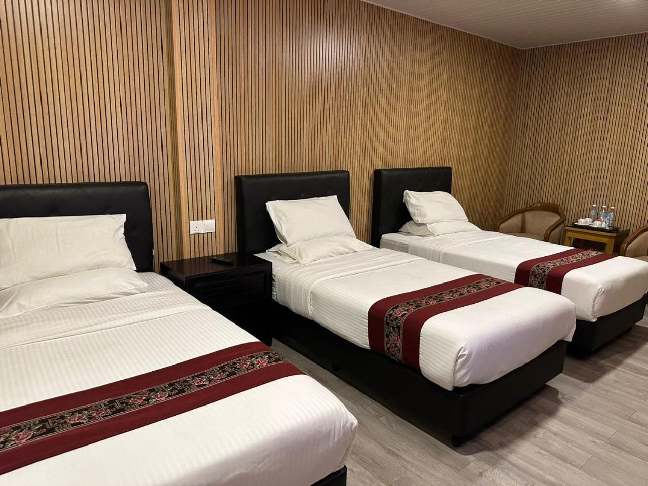 Ss Hotel เซเรมบัน ภายนอก รูปภาพ
