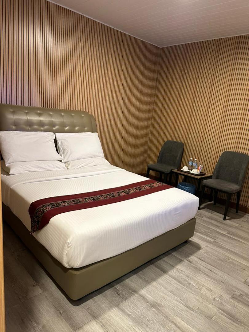Ss Hotel เซเรมบัน ภายนอก รูปภาพ