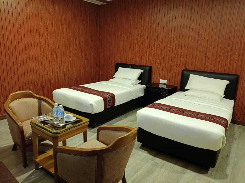 Ss Hotel เซเรมบัน ภายนอก รูปภาพ