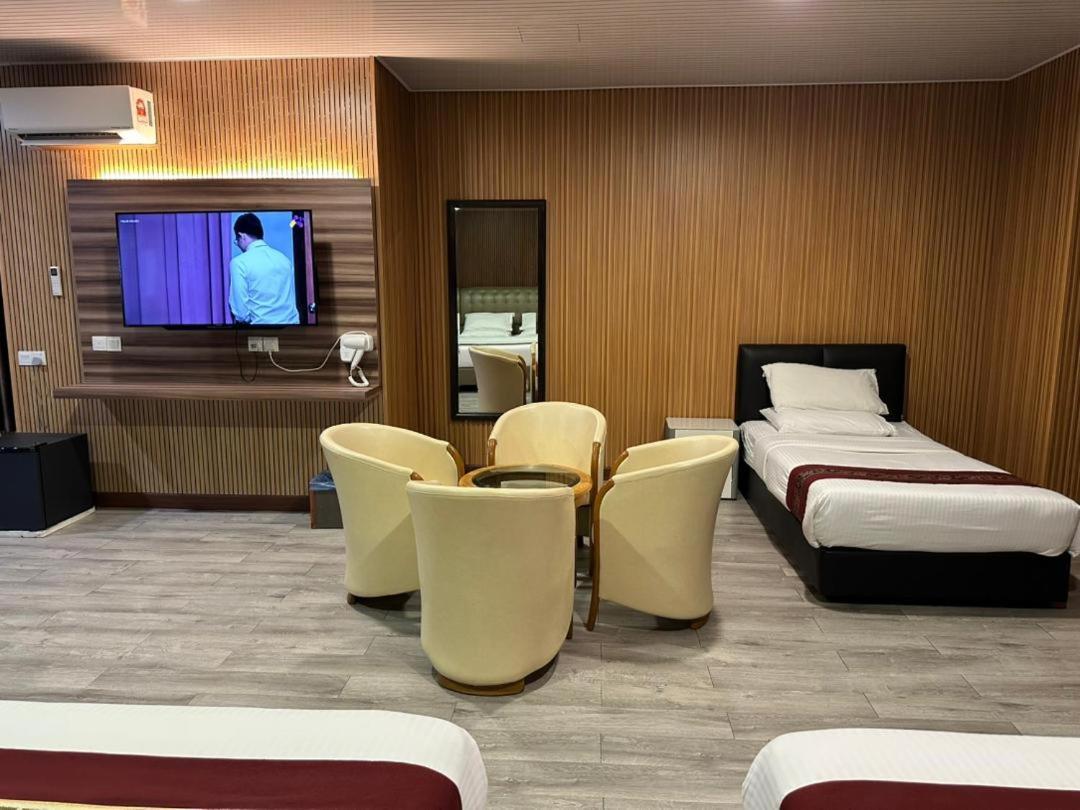 Ss Hotel เซเรมบัน ภายนอก รูปภาพ
