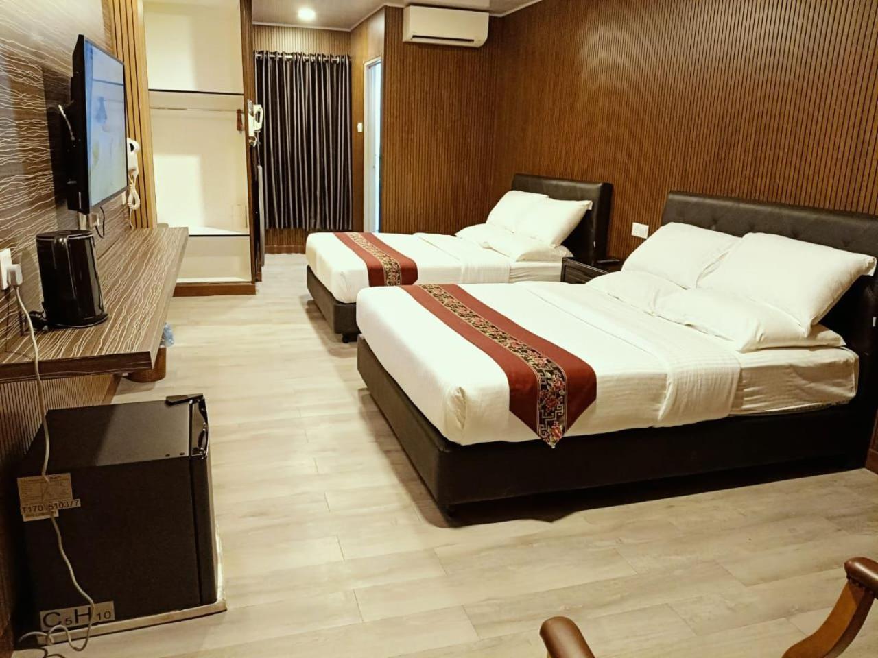 Ss Hotel เซเรมบัน ภายนอก รูปภาพ