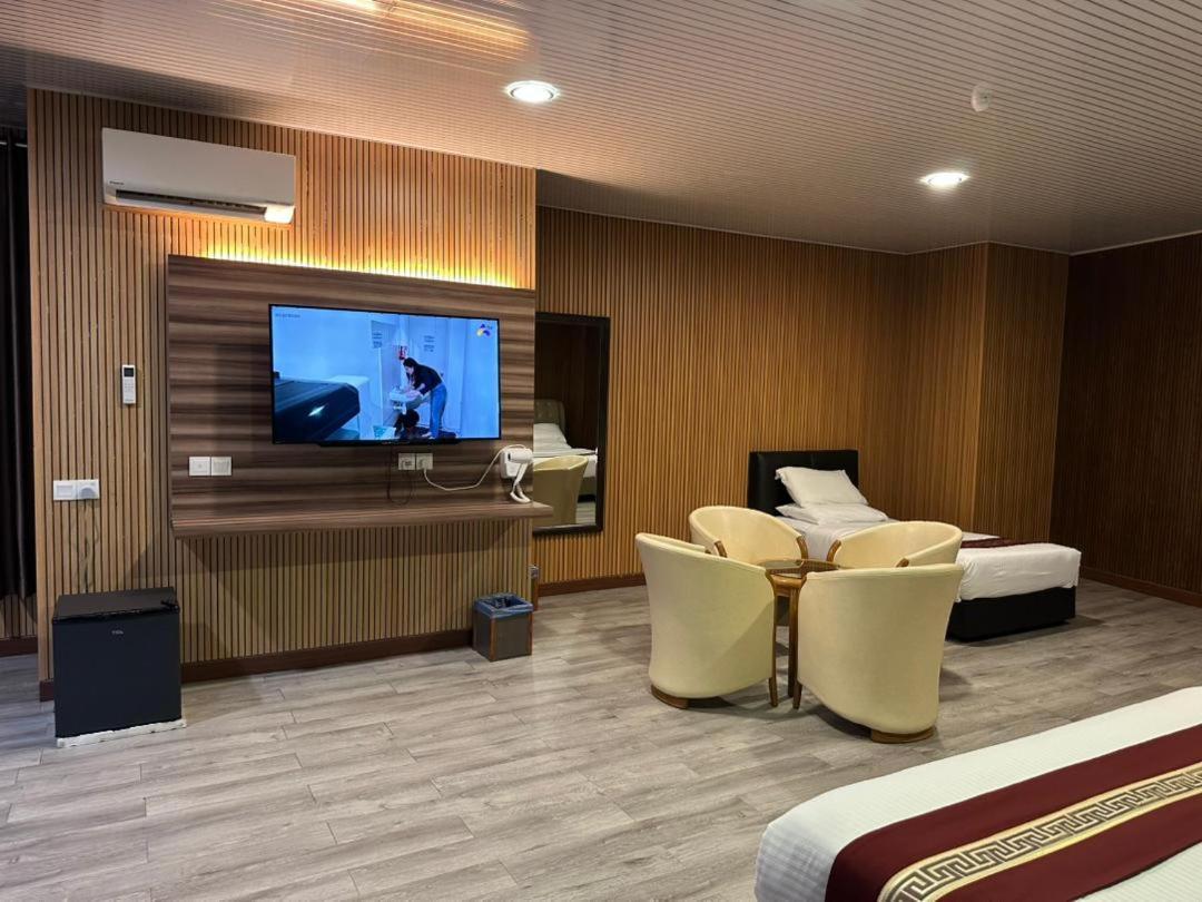 Ss Hotel เซเรมบัน ภายนอก รูปภาพ